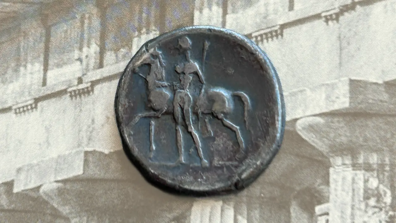 Dioscuro su didramma d'argento della Magna Grecia