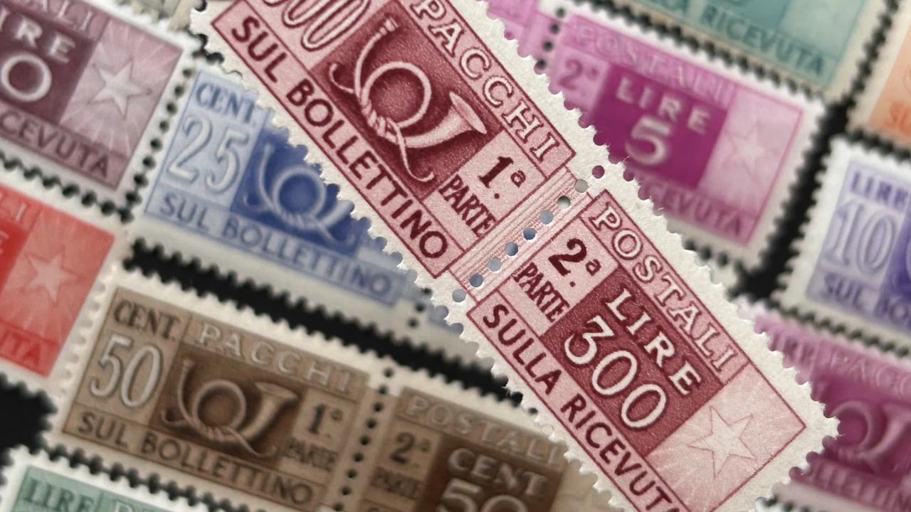 Serie di francobolli Corno di posta filigrana ruota del 1946